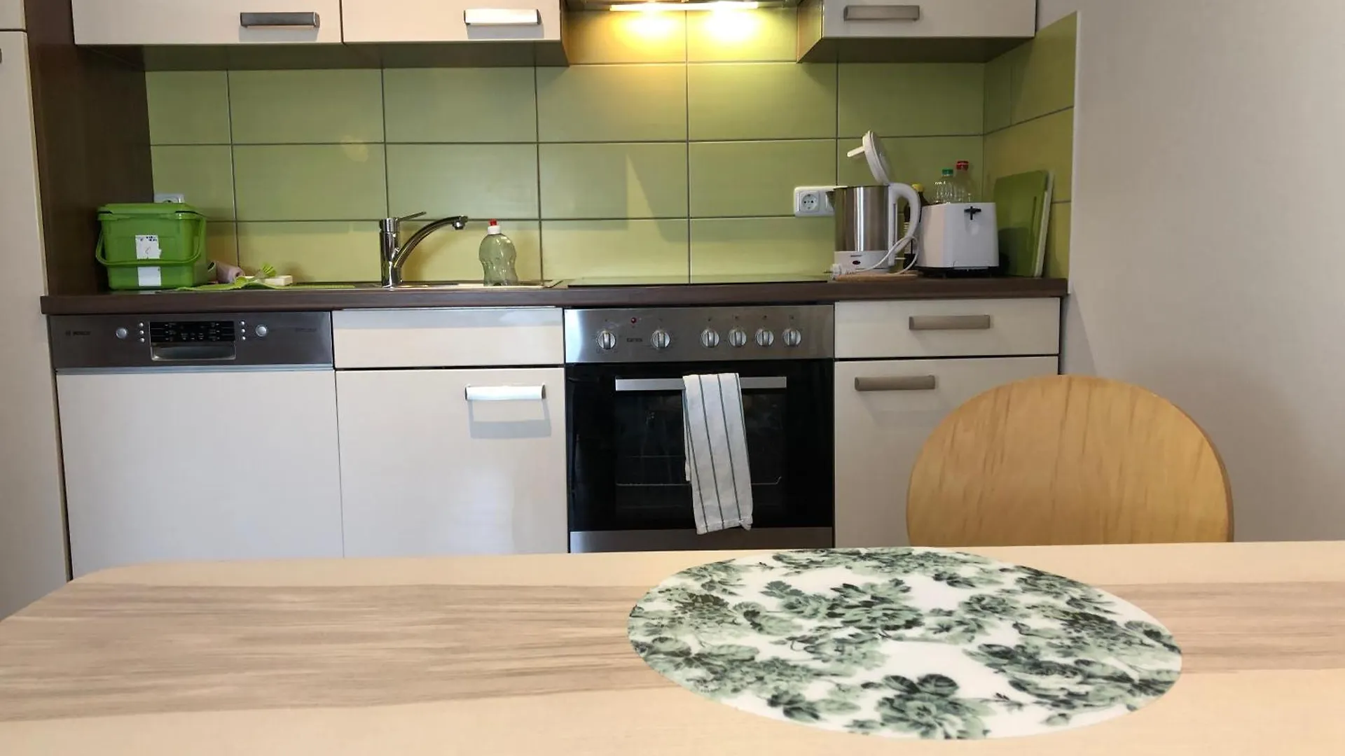 Fuer Aktive Reisende Mein Aparthotel Ochsenfurt Mit Terrasse, Ideal For Long Stay, Relocation
